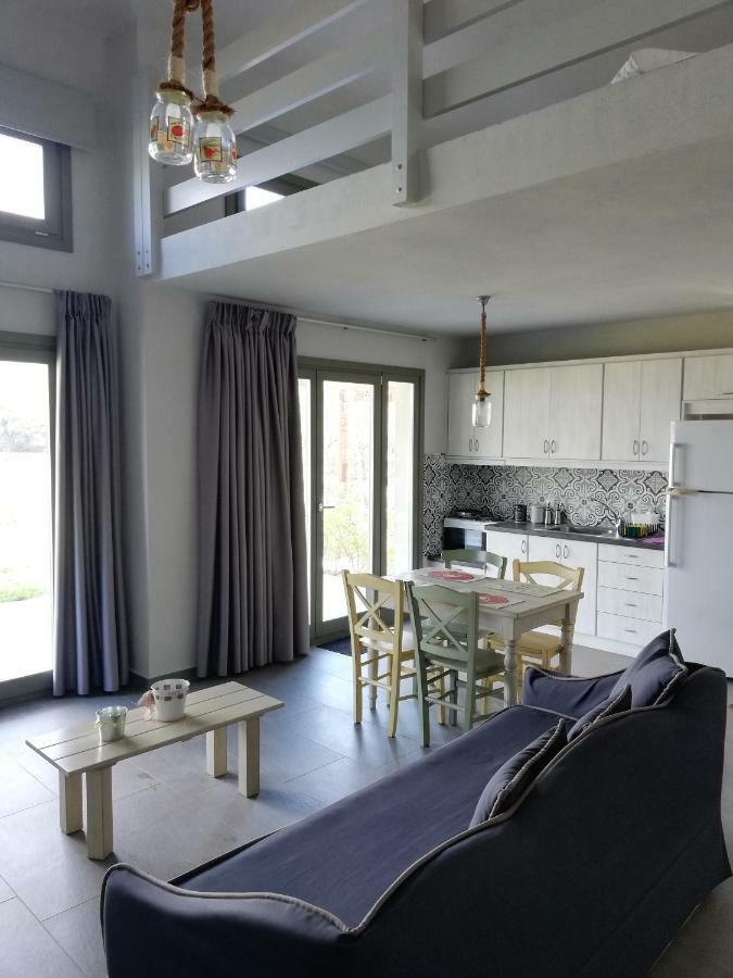 Thea Houses Milína Extérieur photo